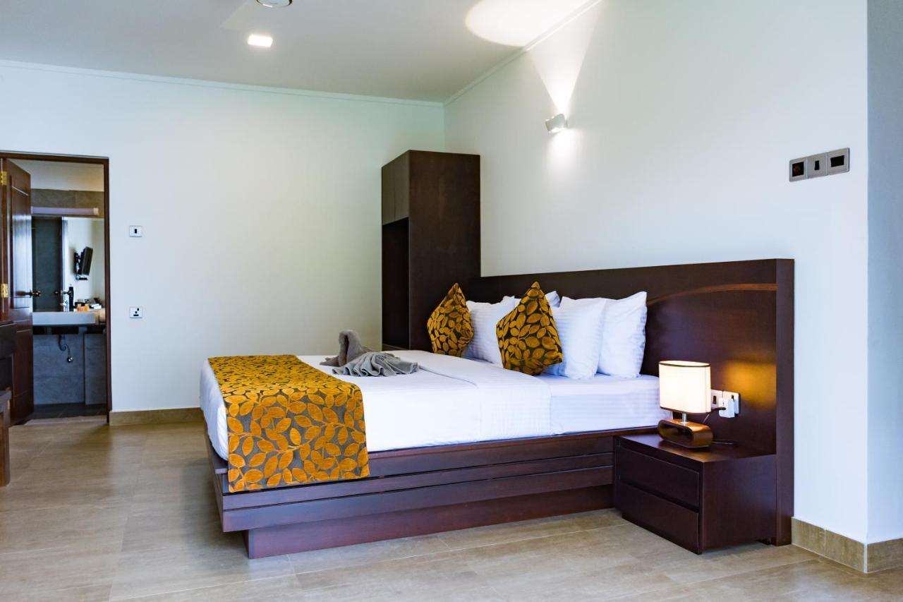 Bony'S Holiday Inn Negombo Exteriér fotografie
