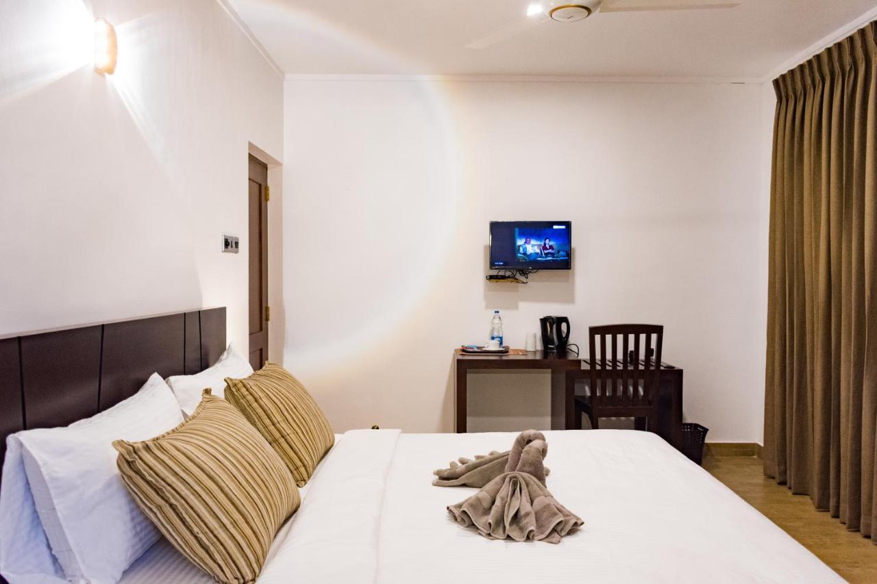 Bony'S Holiday Inn Negombo Exteriér fotografie
