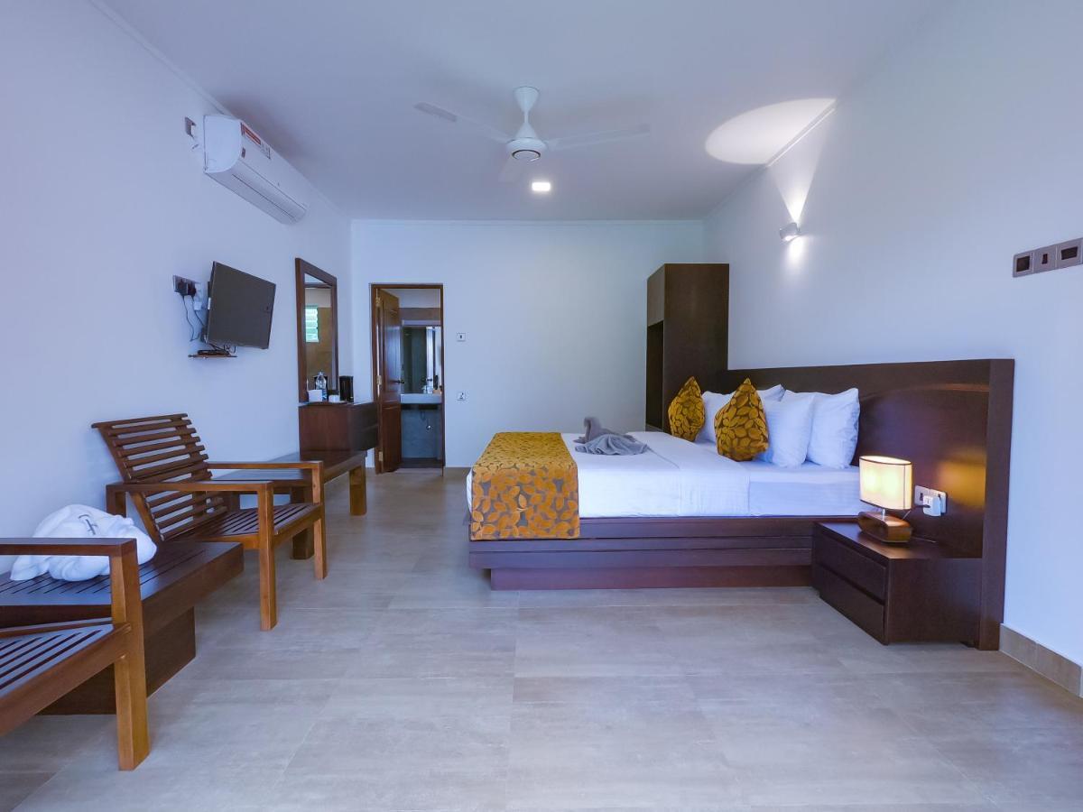 Bony'S Holiday Inn Negombo Exteriér fotografie